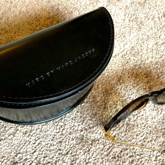 Marc By Marc Jacobs Sunglasses - Picture 4 of 4